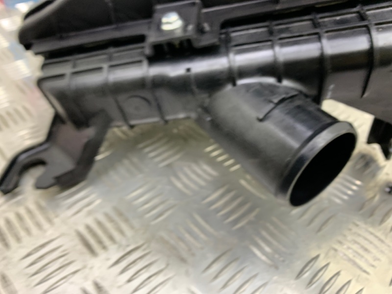 Радиатор охлаждения левый L9 2022 L2E15M Радиатор охлаждения левый L9 2022 L2E15M