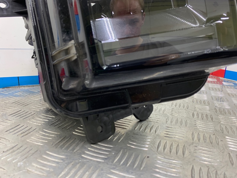 Фара правая L9 2022 L2E15M Фара правая L9 2022 L2E15M