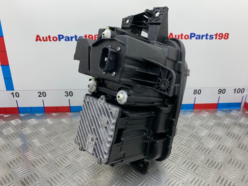 Фара правая L9 2022 L2E15M Фара правая L9 2022 L2E15M