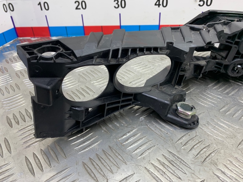 Фара правая L9 2022 L2E15M