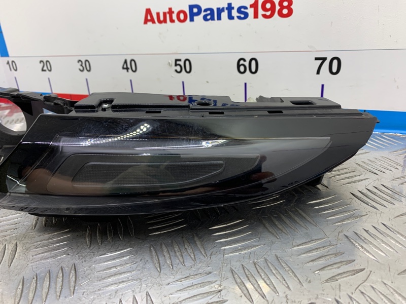 Фара левая L9 2022 L2E15M Фара левая L9 2022 L2E15M