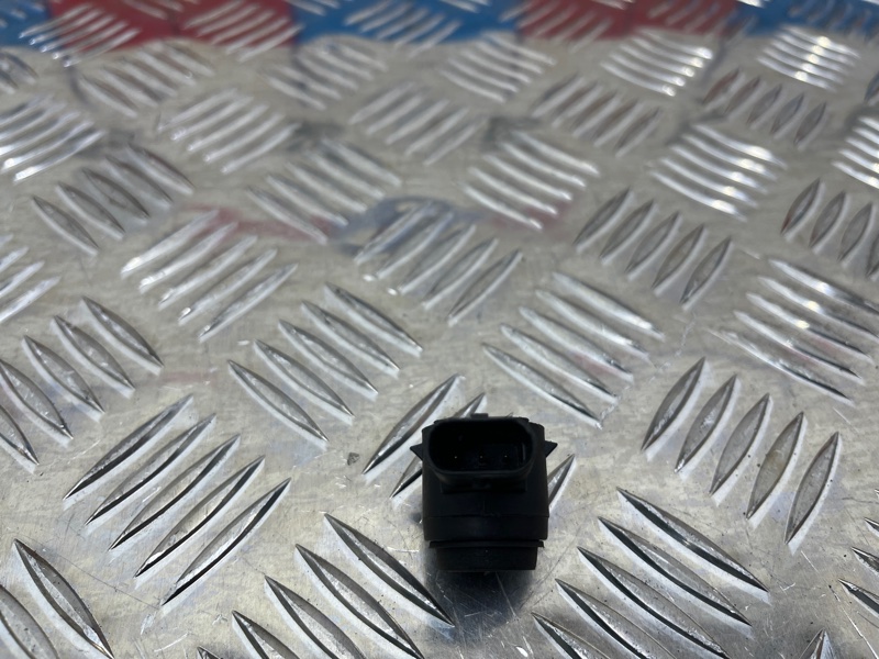 Датчик парктроника передний L9 2022 L2E15M