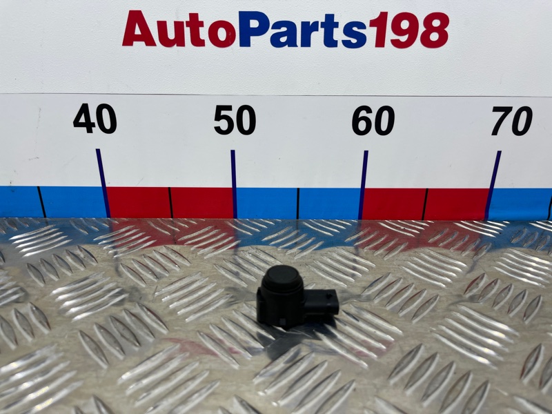 Запчасть датчик парктроника передний LiXiang L9 2022 L2E15M X0136020145 контрактная Датчик парктроника передний LiXiang L9 2022 L2E15M X0136020145 контрактная