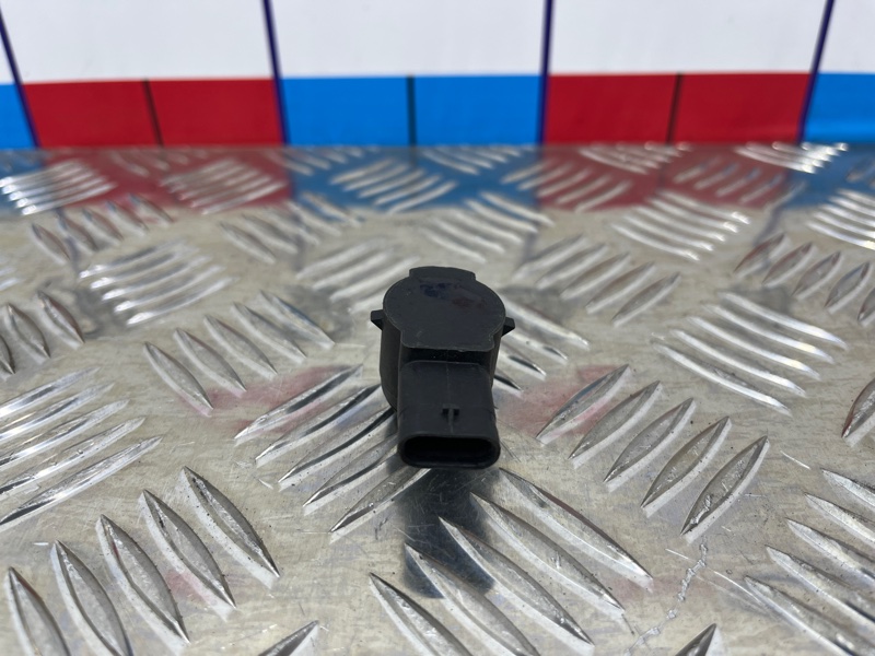 Датчик парктроника передний L9 2022 L2E15M Датчик парктроника передний L9 2022 L2E15M