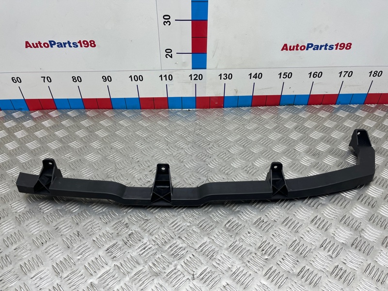 Запчасть кронштейн бампера LiXiang L9 2022 L2E15M X0184060023 контрактная Кронштейн бампера LiXiang L9 2022 L2E15M X0184060023 контрактная