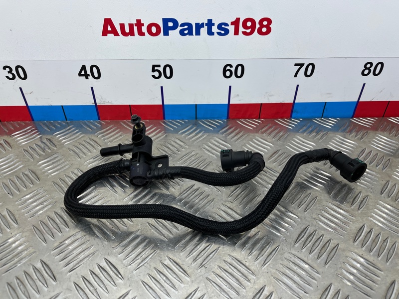 Запчасть трубка топливная Jetour X90 Plus 2023 P6X SQRF4J20C 155000456AA контрактная Трубка топливная Jetour X90 Plus 2023 P6X SQRF4J20C 155000456AA контрактная