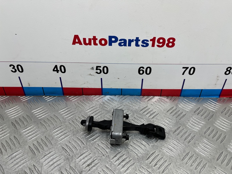 Ограничитель двери передний LX 2023 T18P