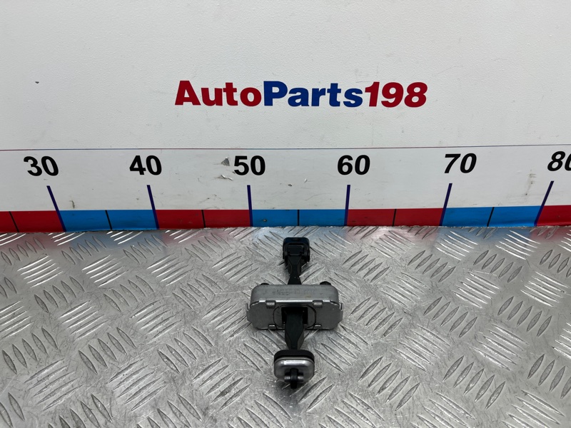 Ограничитель двери передний LX 2023 T18P