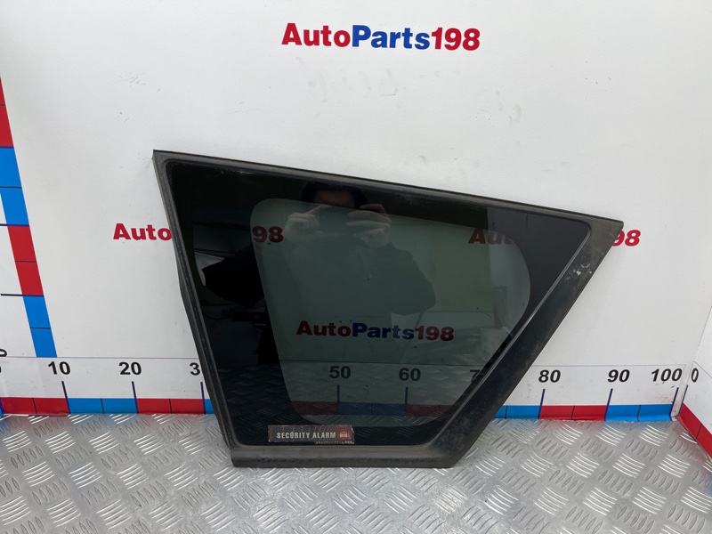 Запчасть стекло глухое заднее левое Mitsubishi Outlander 2008 CW 4B12 6121A103 контрактная Стекло глухое заднее левое Mitsubishi Outlander 2008 CW 4B12 6121A103 контрактная