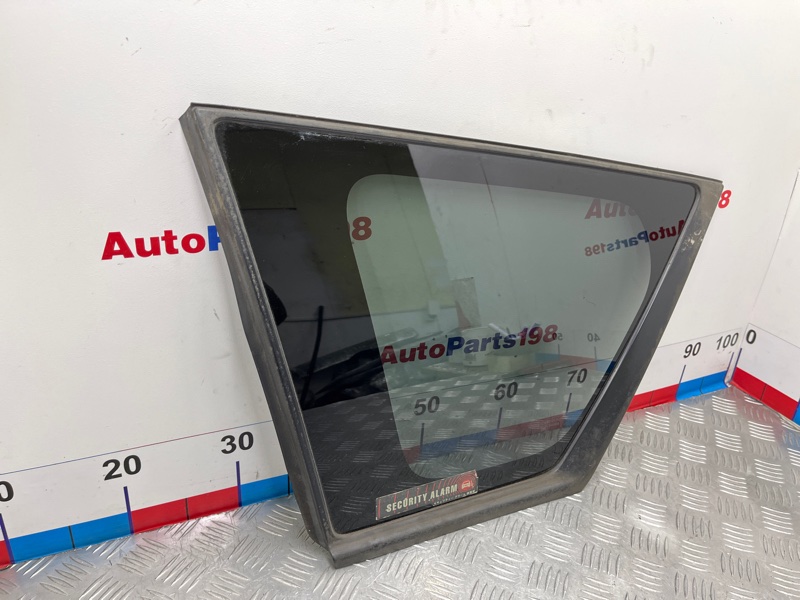 Стекло глухое заднее левое Mitsubishi Outlander CW 4B12 Стекло глухое заднее левое Mitsubishi Outlander CW 4B12