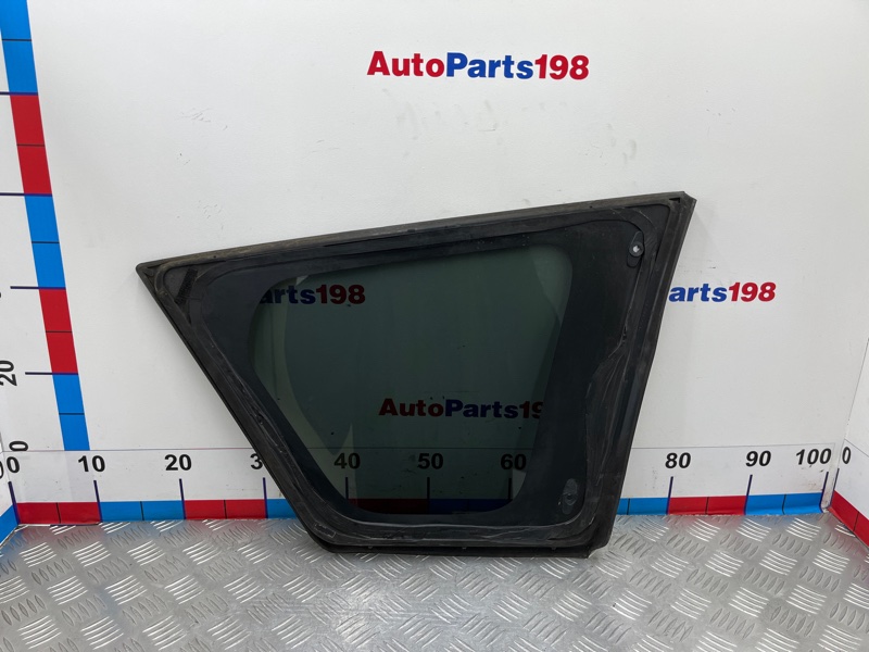 Стекло глухое заднее левое Outlander 2008 CW 4B12 Стекло глухое заднее левое Outlander 2008 CW 4B12