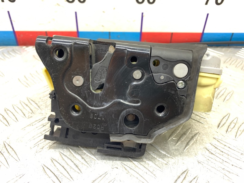 Замок двери передний правый Tiguan 2014 1 CAWA