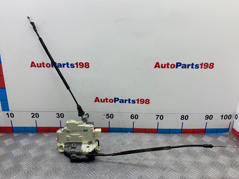 Замок двери передний правый Volkswagen Passat 2012 B7 CAXA 3C2837016A контрактная