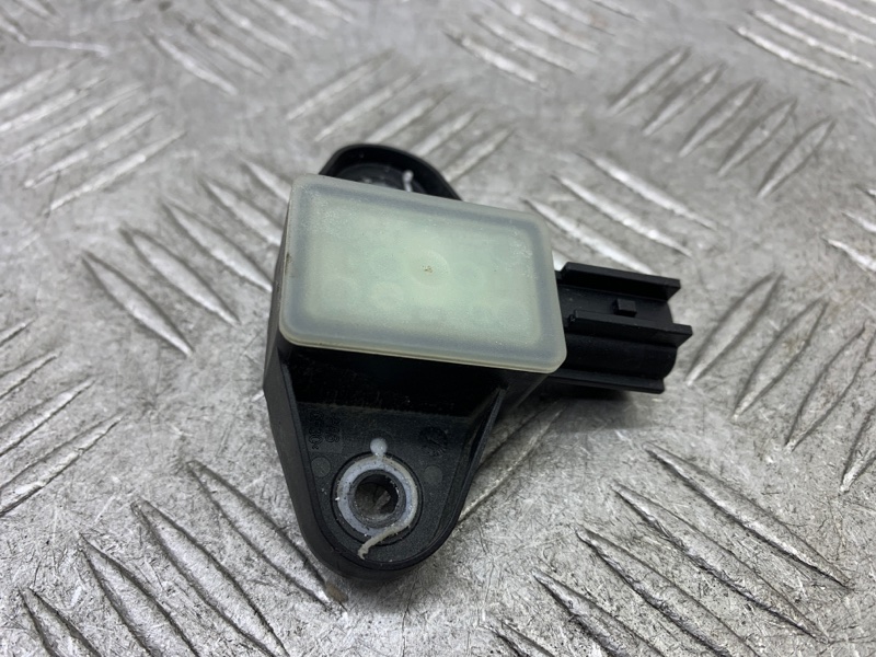 Датчик airbag передний Tiguan 2015 1 CAWA Датчик airbag передний Tiguan 2015 1 CAWA