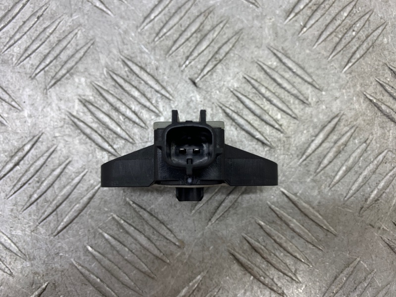 Датчик airbag передний Tiguan 2015 1 CAWA Датчик airbag передний Tiguan 2015 1 CAWA