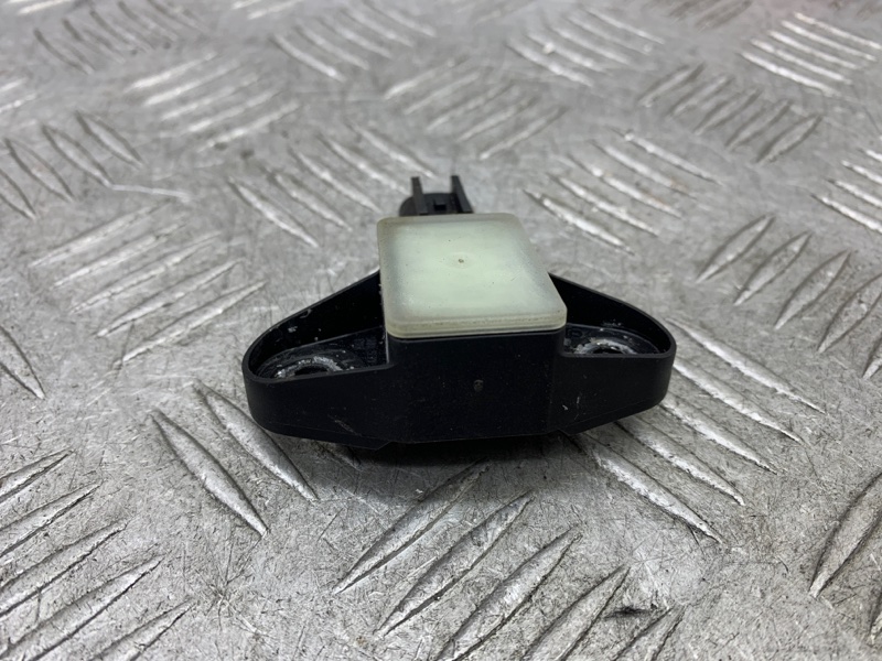 Датчик airbag передний Tiguan 2015 1 CAWA