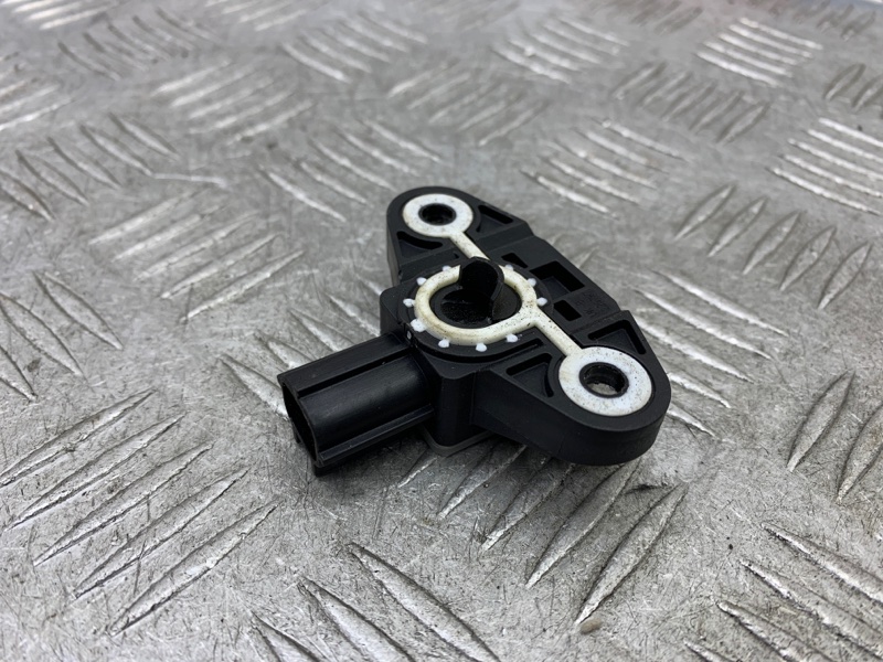 Датчик airbag передний Tiguan 2015 1 CAWA