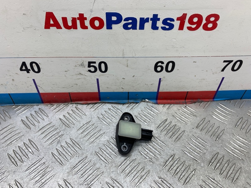 Датчик airbag передний Volkswagen Tiguan 1 CAWA