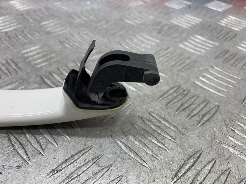 Ручка двери наружная передняя левая Tiguan 2008 1 CAWA