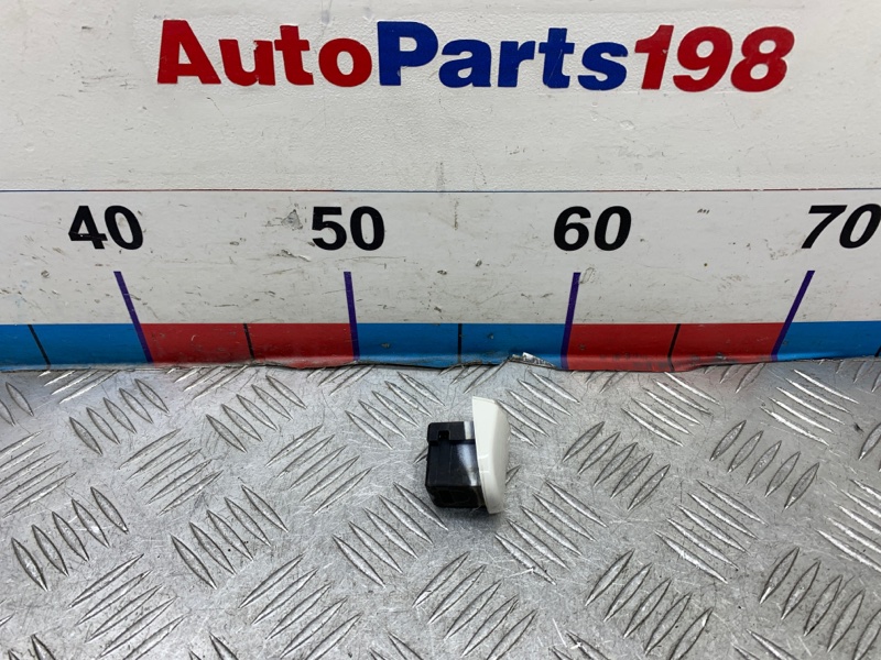 Накладка ручки задняя Tiguan 2008 1 CAWA Накладка ручки задняя Tiguan 2008 1 CAWA