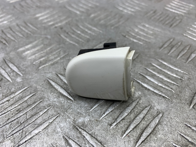 Накладка ручки задняя Tiguan 2008 1 CAWA Накладка ручки задняя Tiguan 2008 1 CAWA