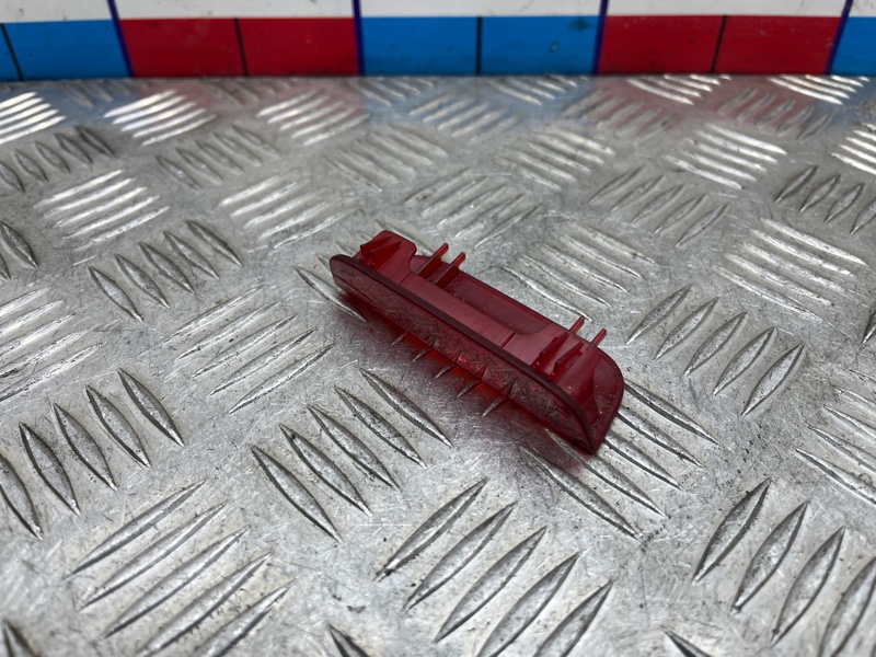 Плафон салонный Tiguan 2010 1 CAWA Плафон салонный Tiguan 2010 1 CAWA