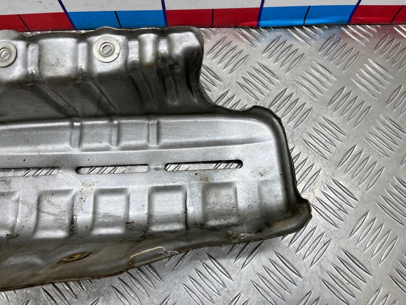 Кожух турбины Tiguan 2011 1 NF CAXA Кожух турбины Tiguan 2011 1 NF CAXA