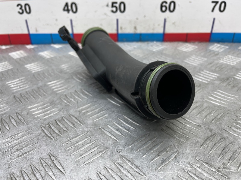 Патрубок интеркулера Tiguan 2010 1 NF CAVA