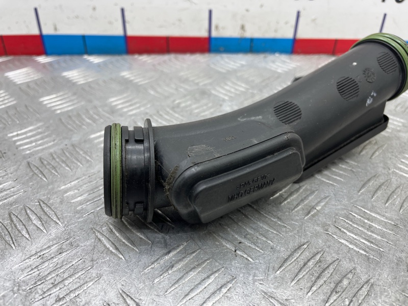 Патрубок интеркулера Polo 2011 Mk5 CAVE