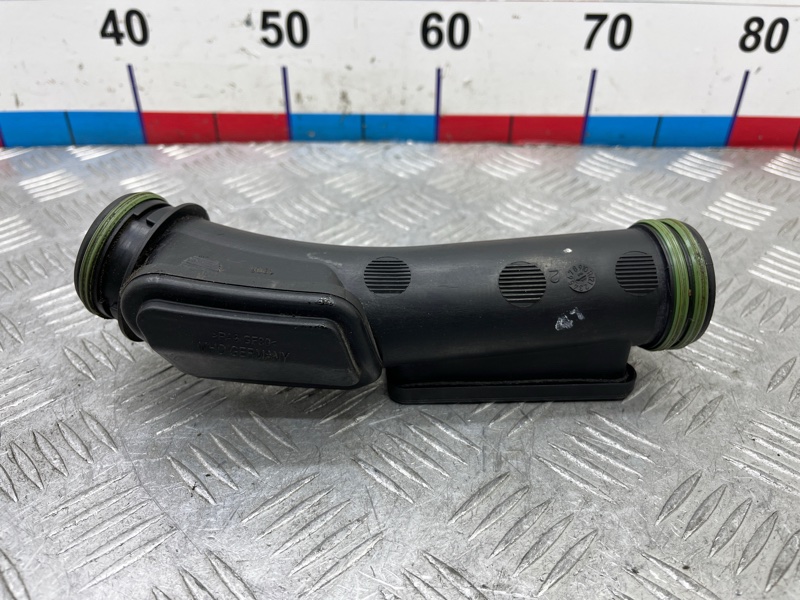 Патрубок интеркулера Polo 2011 Mk5 CAVE