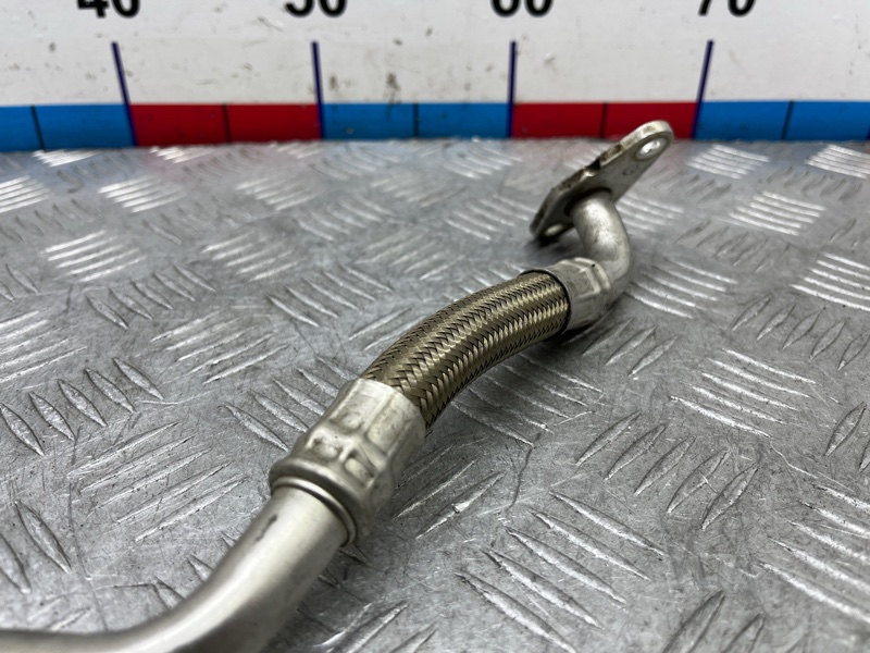 Трубка турбокомпрессора Tiguan 2009 1 NF CAVD Трубка турбокомпрессора Tiguan 2009 1 NF CAVD