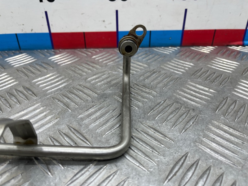 Трубка охлаждения турбины Tiguan 2011 1 NF CAXA Трубка охлаждения турбины Tiguan 2011 1 NF CAXA