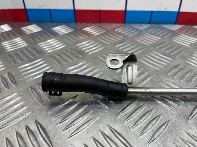 Трубка охлаждения турбины Tiguan 2011 1 NF CAXA Трубка охлаждения турбины Tiguan 2011 1 NF CAXA