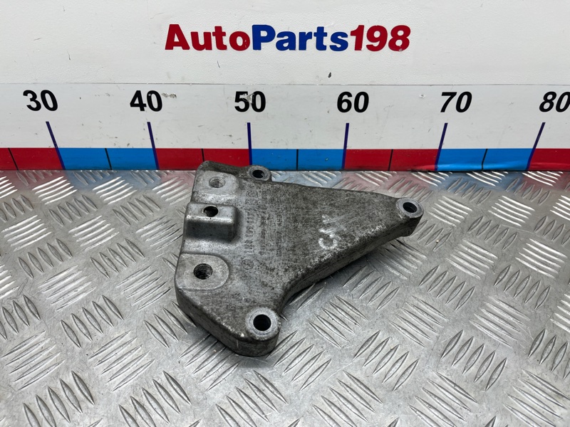 Кронштейн кпп левый Touran 2013 1T CTHA Кронштейн кпп левый Touran 2013 1T CTHA