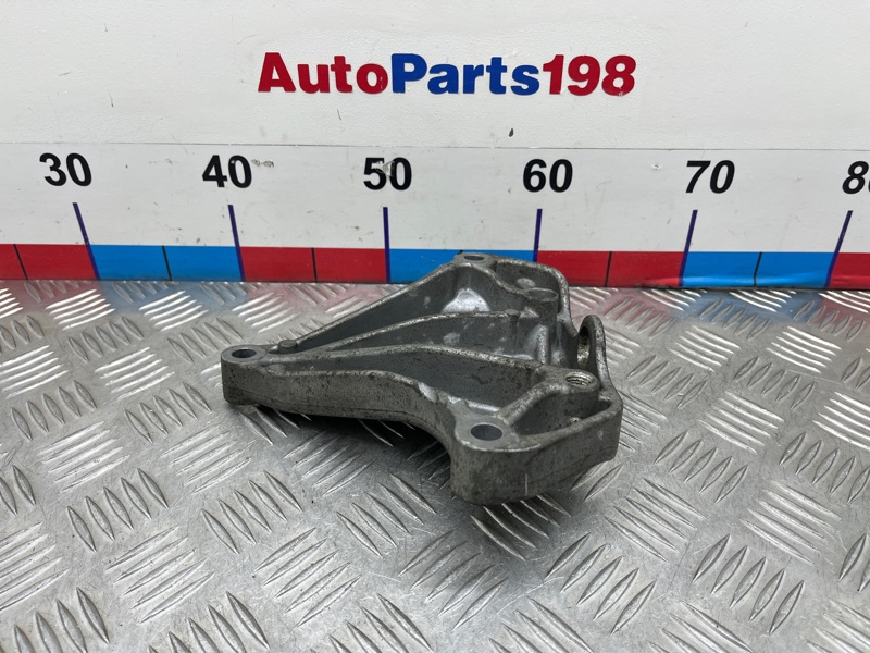 Кронштейн кпп левый Touran 2013 1T CTHA Кронштейн кпп левый Touran 2013 1T CTHA