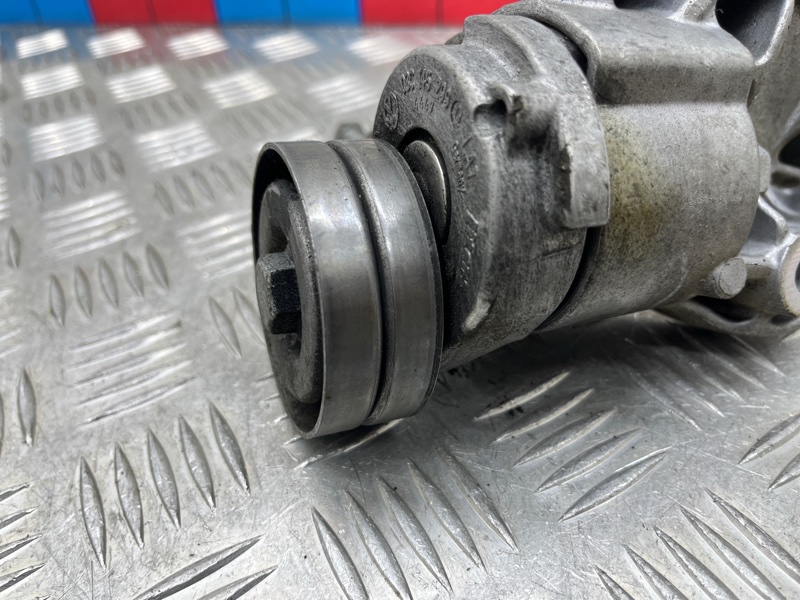 Натяжитель ремня Tiguan 2014 1 NF CAXA