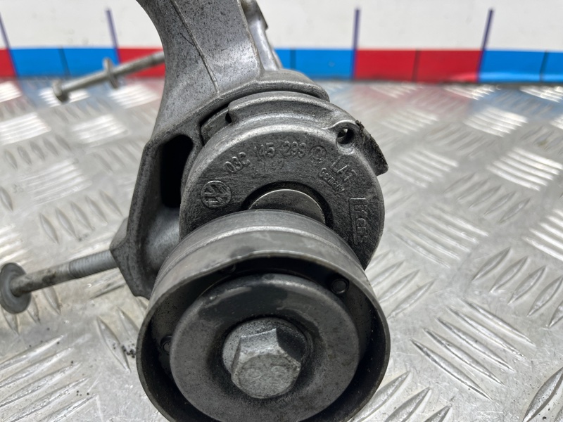 Натяжитель ремня Tiguan 2014 1 NF CAXA