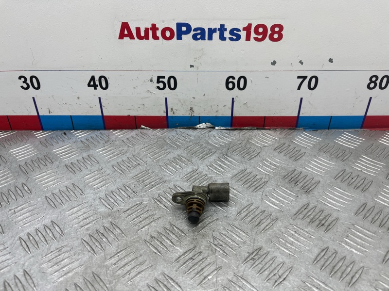 Датчик положения распредвала Volkswagen Passat 2008 B6 CAXA 030907601E контрактная