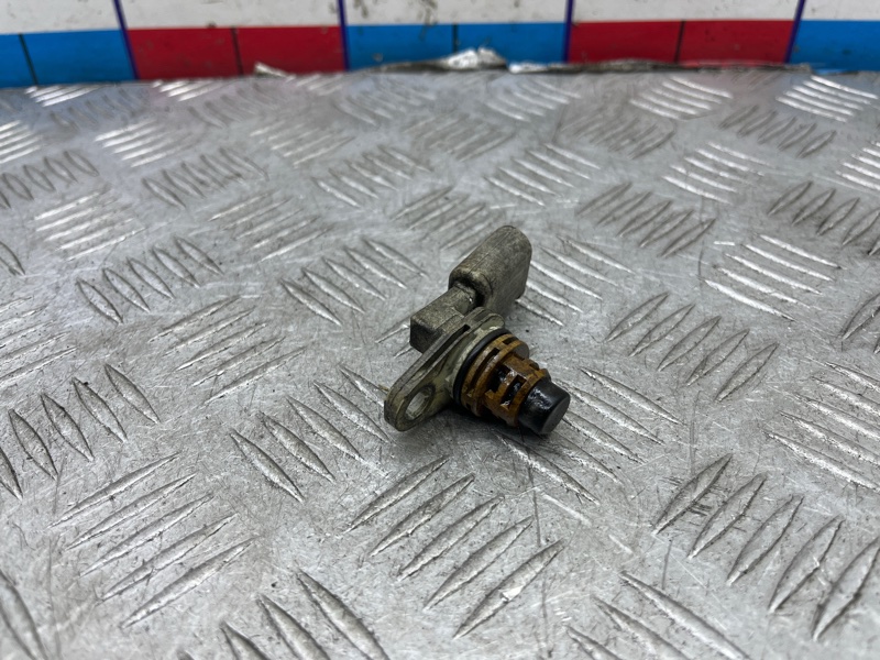 Датчик положения распредвала Tiguan 2012 1 NF CAVA