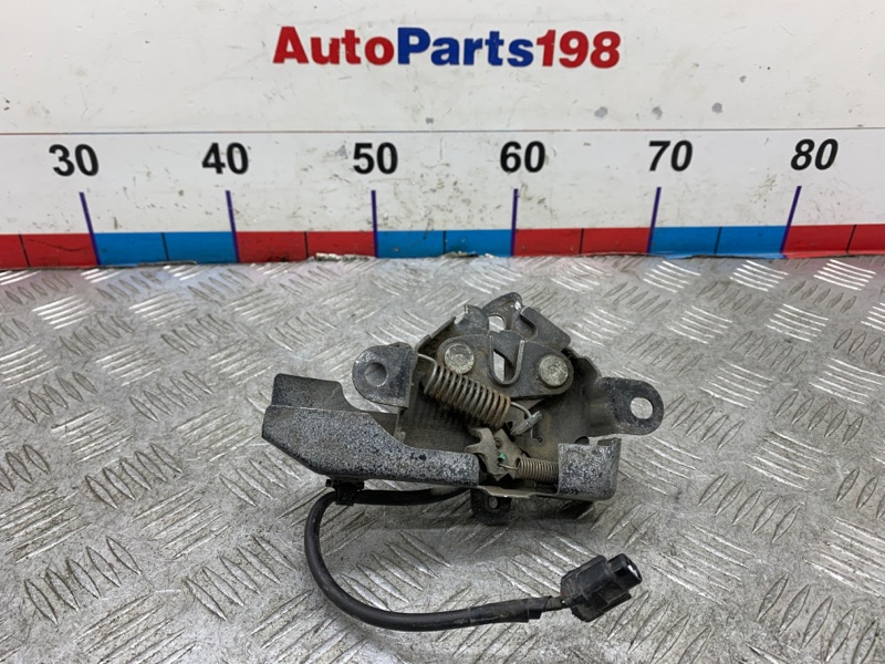 Замок капота Toyota Camry 2014 V50 V55 2ARFE 5351033370 контрактная