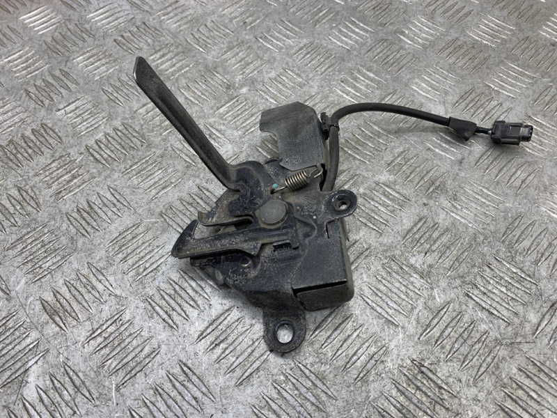 Замок капота Toyota Camry V40 2AZFE Замок капота Toyota Camry V40 2AZFE