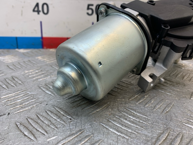 Моторчик дворника передний Highlander 2015 GSU55 2GRFE