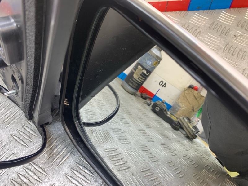 Зеркало правое X-TRAIL 2012 T31 MR20DE