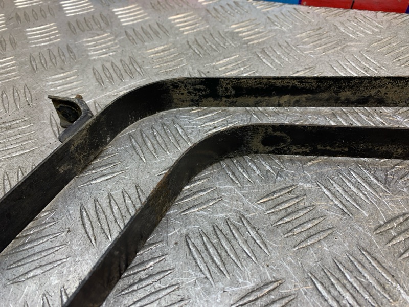 Лента крепления бензобака X-TRAIL 2012 T31 MR20DE