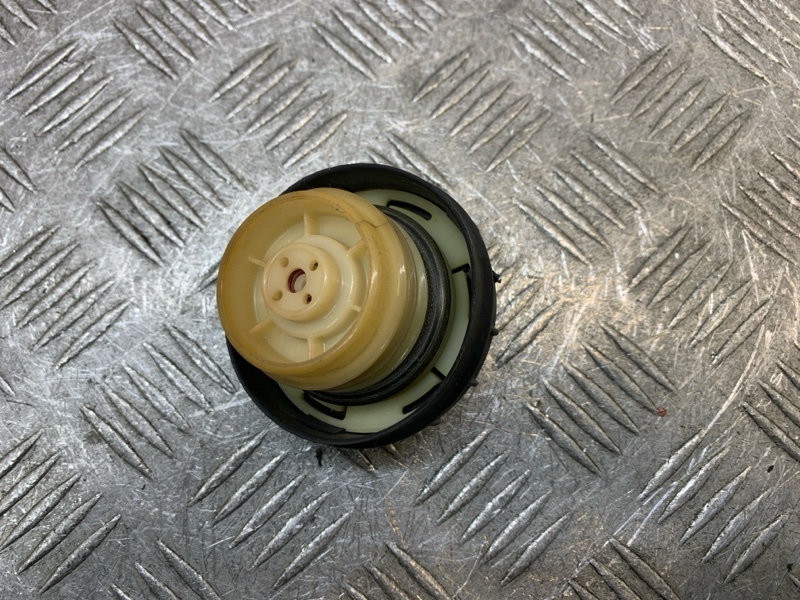 Крышка топливного бака CR-V 1999 1 RD B20B