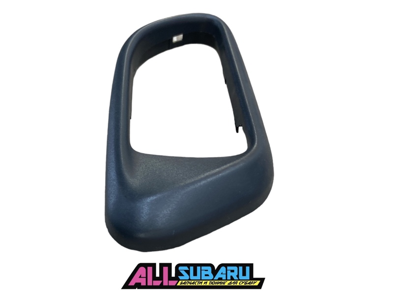 Накладка ручки двери передняя правая Subaru Forester SG9 EJ255