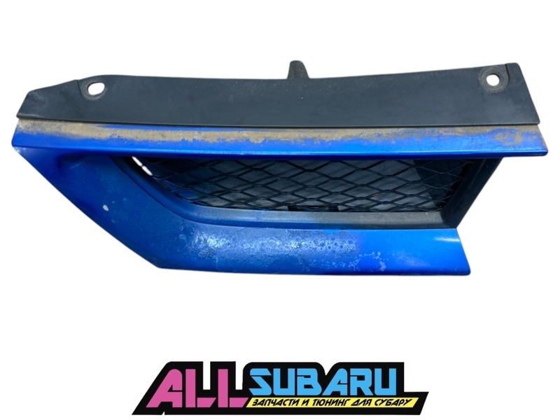 Решётка радиатора правая Subaru Impreza WRX GDA EJ205