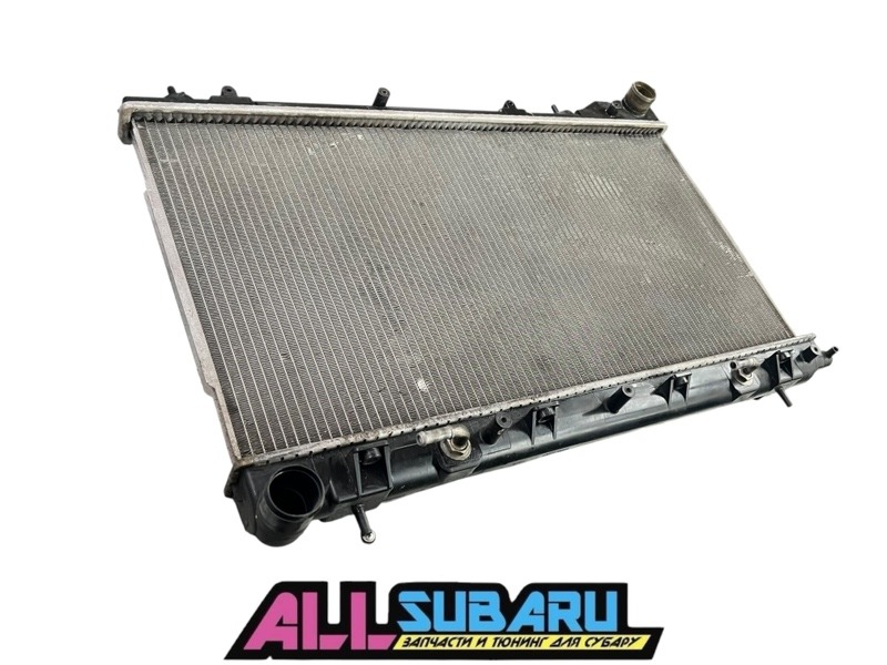 Радиатор охлаждения двигателя Subaru Forester SG5 EJ20