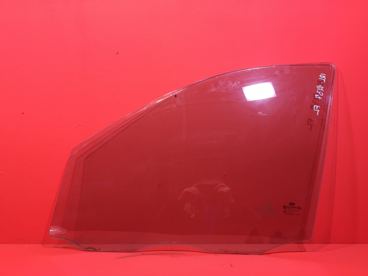 Стекло двери Hyundai Santa Fe CM