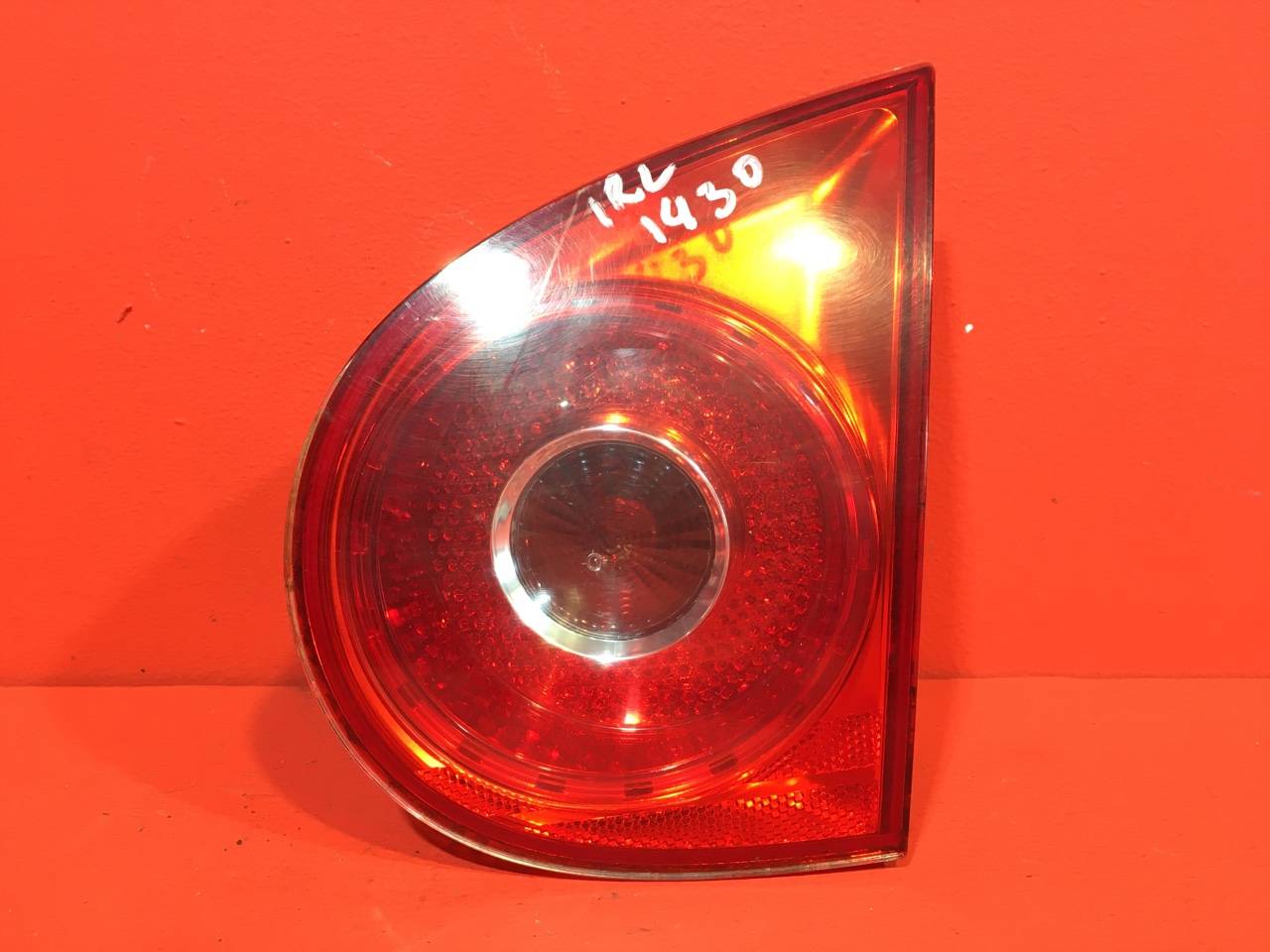 Фонарь Volkswagen Golf 5